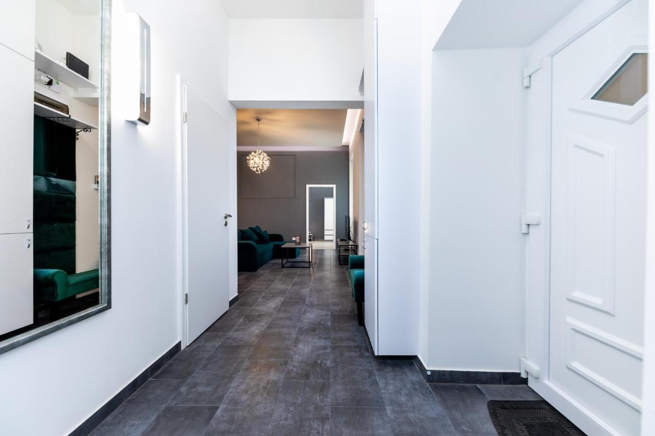 Lux Downtown Apartment Budapest Exterior photo